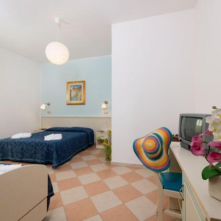 Hotel Bruna มาร์ตินซิกูโร ภายนอก รูปภาพ