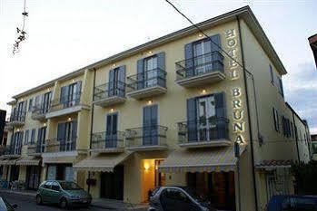 Hotel Bruna มาร์ตินซิกูโร ภายนอก รูปภาพ